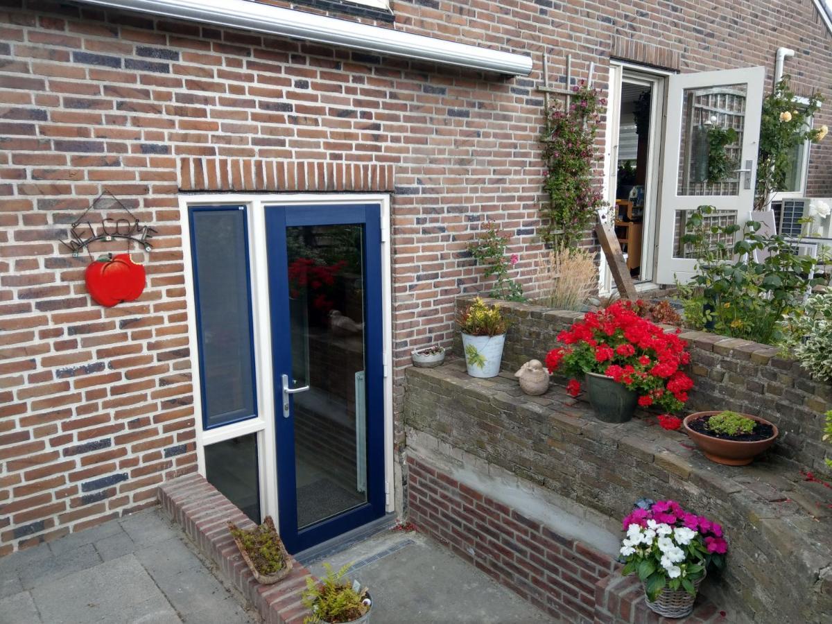 B&B De Blauwe Tulp Noord-Scharwoude Esterno foto